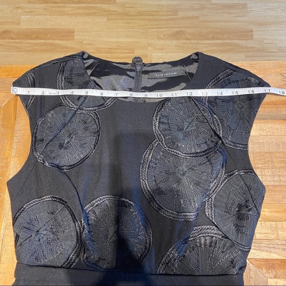 Elie Tahari Black Wool Cocktail Dress with embroidered flowers - Picture 9 of 11